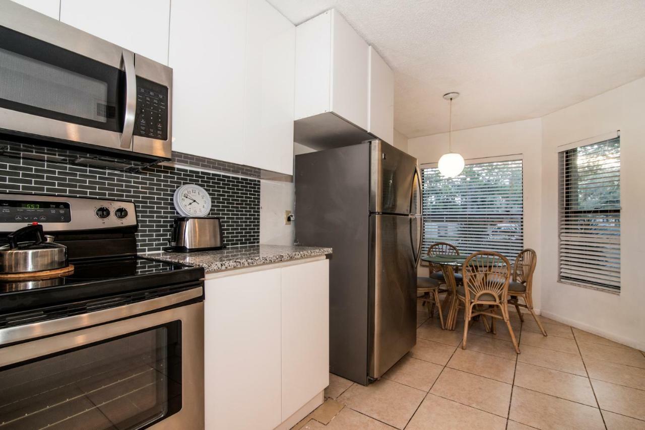 Luxury Shorewalk Water Front 2 Bedroom 2 Bathroom 3Mins Img 5 Mins Beach Bradenton Beach Exterior photo